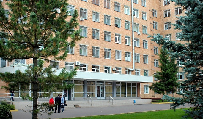Игорь Руденя посетил отделение ветеранов войн в областной клинической больнице