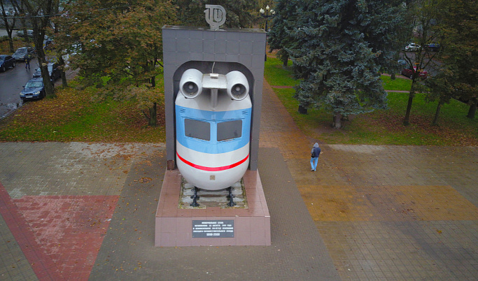 Мемориальная стела Тверского вагонзавода борется за звание самого необычного памятника страны
