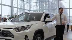 Жители Тверской области смогут регистрировать машины в автосалоне
