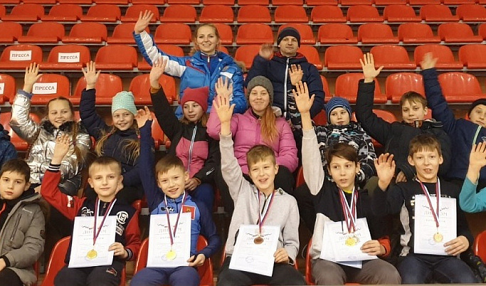Тверские спортсмены успешно выступили на соревнованиях по шорт-треку в Смоленске