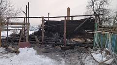 В Тверской области семья на пожаре потеряла всё