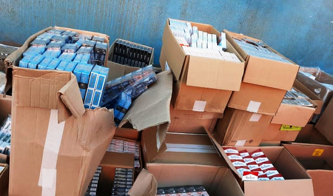 Свыше 35 тысяч пачек контрафактных сигарет изъяли в Тверской области
