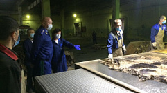 902 человека остались без зарплаты на заводе в Тверской области