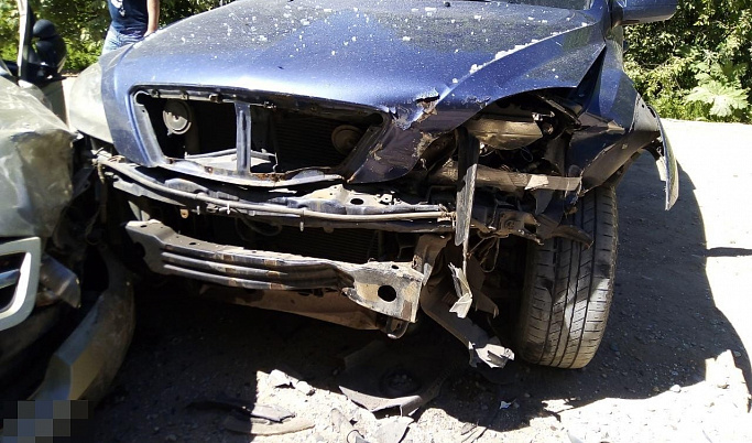 В Тверской области водитель получил тяжелые травмы в ДТП