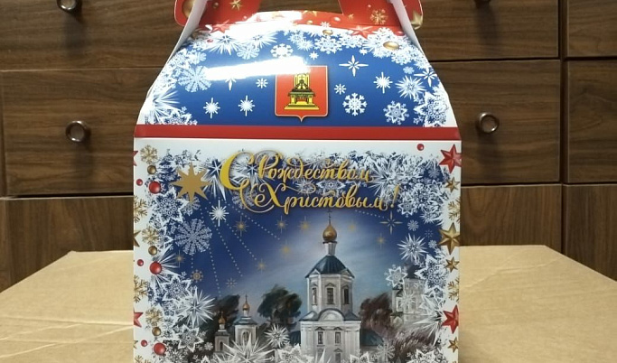 В Тверской области начали вручать новогодние подарки детям участников СВО и из многодетных семей 