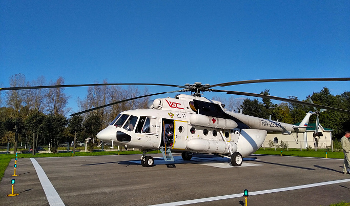В Тверь на вертолете эвакуировали пациентку в тяжелом состоянии