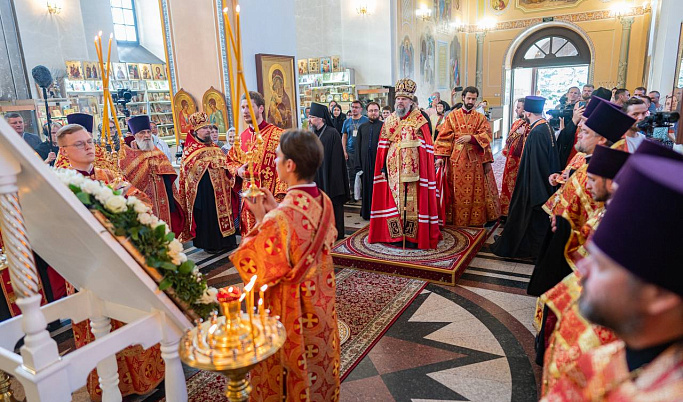 В Тверь прибыла старейшая лаврская икона святого благоверного князя Александра Невского с частицей его мощей