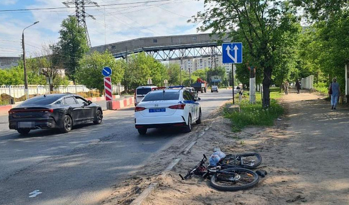 В Твери 72-летний велосипедист попал под машину