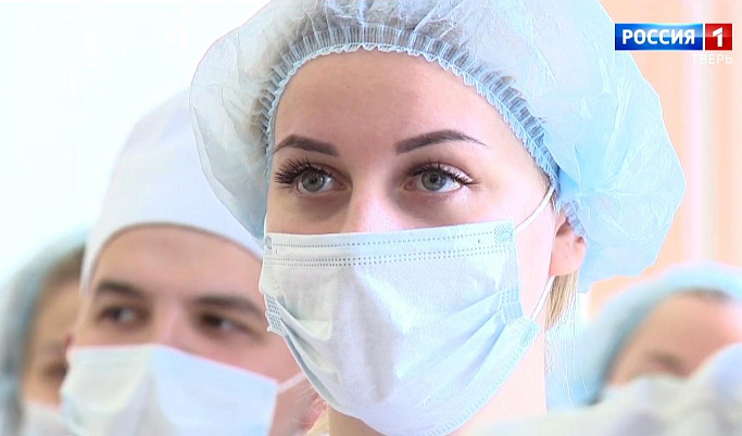 Более 130 молодых врачей в 2023 году начнут работать в больницах Тверской области