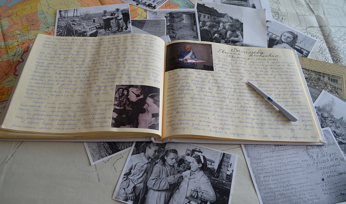 В уникальную рукописную книгу о героях-почтовиках вошли истории тверских ветеранов 