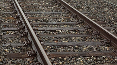 Мужчина погиб под колесами поезда в Тверской области