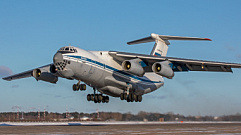 Экипажи Ил-76 отработали сложные элементы пилотирования в Тверской области 
