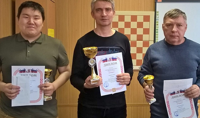 Всероссийский турнир по шашкам завершился в Твери