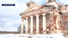 Церковь Петра и Павла в Торжокском районе в наши дни 