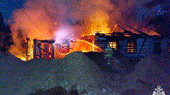 В Селижарово ночной пожар уничтожил дом