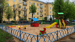 В Твери на проспекте Ленина появилась новая детская игровая площадка