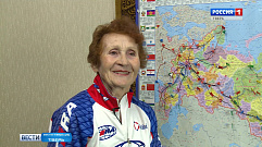  78-летняя Юлия Михайлюк из Твери отправилась через Сибирь в Крым на велосипеде