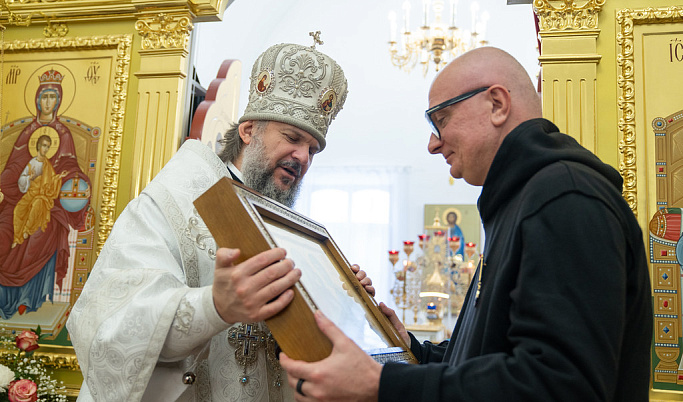 В Торжке митрополит Амвросий наградил сенатора Андрея Клишаса