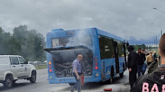 В Калининском округе задымился автобус общественного транспорта