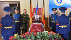 В Твери простились с подполковником Андреем Луцко, погибшим на Донбассе