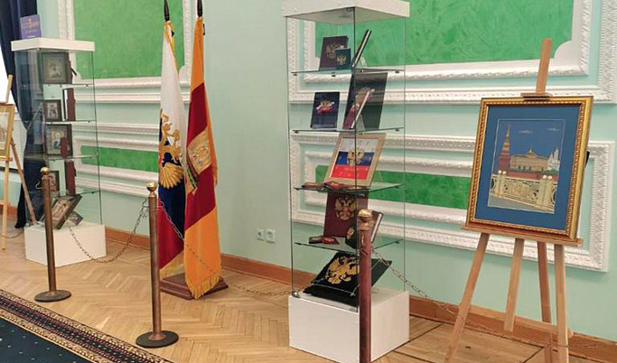 В Кремле открылась выставка «Торжокских золотошвей»