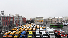 Муниципалитетам Тверской области торжественно вручили ключи от нового автотранспорта