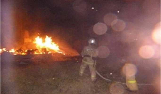 В Тверской области из-за короткого замыкания сгорел жилой дом