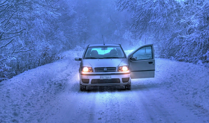 Полицейские порекомендовали автомобилистам Тверской области отказаться от дальних поездок в морозы