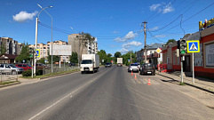 В Тверской области на светофоре сбили пешехода, пострадавшего увезла «скорая»