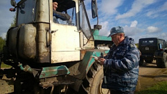 В Тверской области инспекторы Гостехнадзора проводят профилактические мероприятия с владельцами самоходной техники