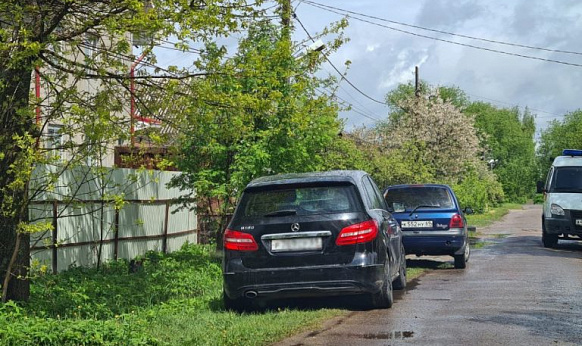 В Тверской области задержали водителя, который приставал к девушкам