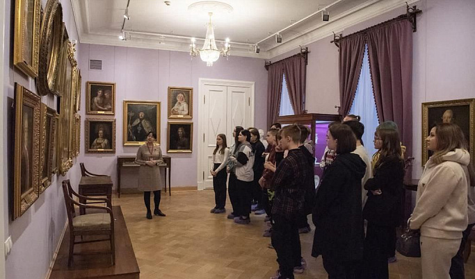 Школьников Тверской области приглашают во дворец