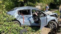 В Тверской области пьяный водитель уходил от погони и врезался в два автомобиля