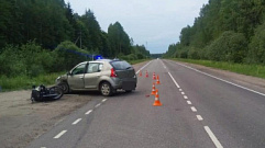 В Тверской области мотоциклист погиб, врезавшись в «Рено»
