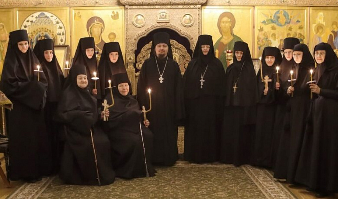В Тверской области восемь женщин ушли в монастырь