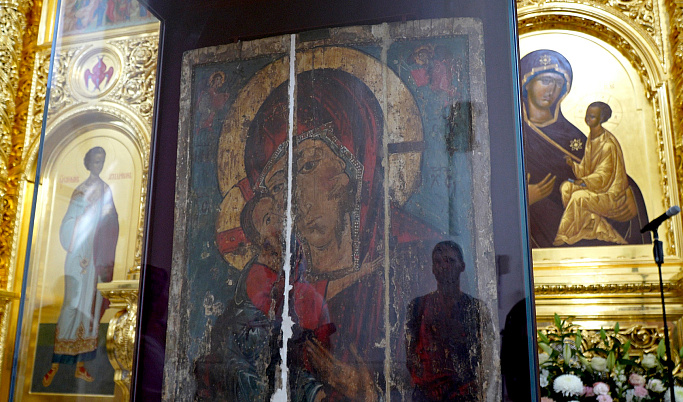 В Спасо-Преображенский собор Твери привезли древнейшую икону Верхневолжья