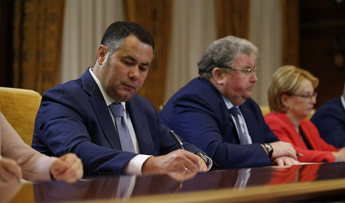 Дмитрий Медведев одобрил предложение Игоря Рудени по обновлению школьных автопарков