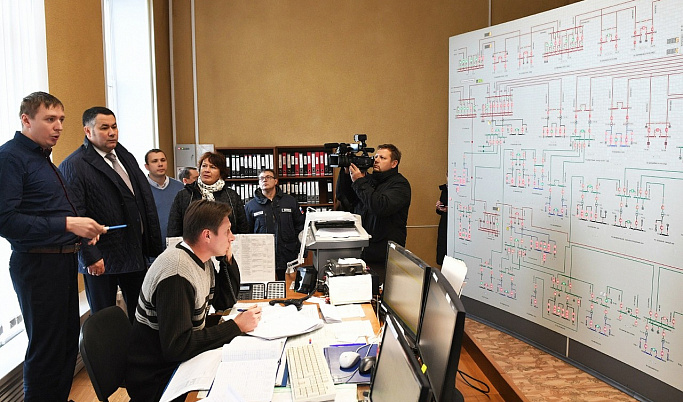 Игорь Руденя проконтролировал работы по восстановлению энергоснабжения в Вышнем Волочке
