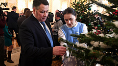 Игорь Руденя присоединился к новогодней акции «Ёлка желаний» в Кремле