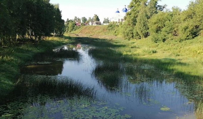 В Тверской области продолжаются работы по расчистке русла реки Кашинка