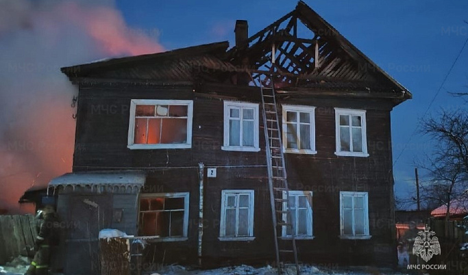 Многоквартирный дом в Весьегонске тушили более 7 часов