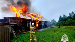 В посёлке Фирово произошёл пожар в двухквартирном доме
