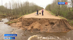 В Тверской области продолжаются работы по восстановлению размытых участков дорог