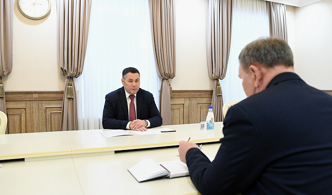 Губернатор Игорь Руденя встретился с главой Молоковского района Андреем Ефименко