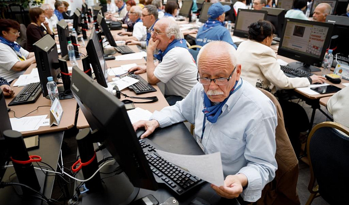 Тверские пенсионеры отправились на всероссийский чемпионат по компьютерному многоборью