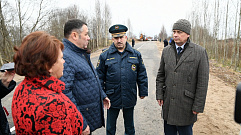 Игорь Руденя взял на контроль восстановление размытого участка дороги в Вышнем Волочке