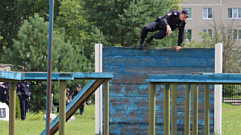 Ржевские полицейские стали лучшими в преодолении препятствий и стрельбе