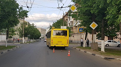 Автобус сбил двух пешеходов в центре Твери