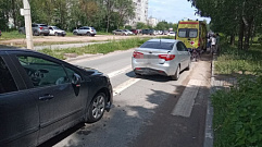 В Твери из-за столкновения двух авто пострадал пешеход