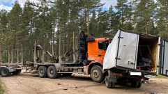 В Тверской области в столкновении лесовоза и «Газели» погибли два человека